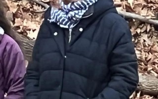 苹果手机拍照怎么是反的-(苹果手机拍照怎么是反的怎么关闭)