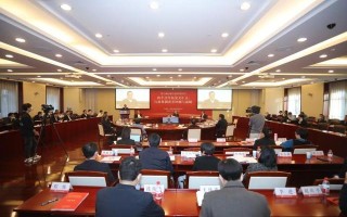 专家谈行政体制改革：要突出强化政府公共服务改革