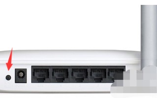 如何修改wifi密码防止别人蹭网（教你如何更改自家wifi密码）