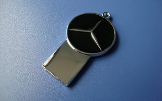 u盘乱码文件怎么删除（u盘部分文件变成乱码怎么修复）