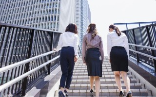 经营人脉有两种捷径，第二种成本最低，适合寒门子弟！