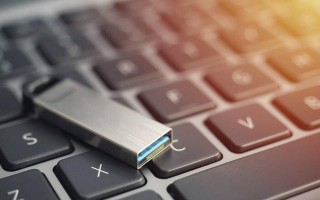 电脑能识别优盘-(电脑能识别优盘,不能显示出来)