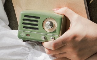 笔记本电脑如何连接蓝牙音箱（蓝牙音箱的使用方法图解）