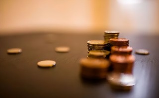 将“消费返积分”的存在性、有效性与合法性，运用到泰山众筹 ... ...