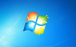 电脑底下的任务栏跑到右边了（桌面任务栏跑到桌面右侧了怎么调回来）