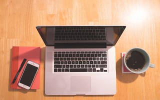 怎样清除c盘中不需要的文件（电脑桌面c盘太卡怎么解决）