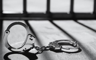 帮助资金“周转”，他因这类“兼职”获刑