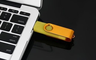 电脑插上优盘就死机-(电脑插上优盘就死机了)