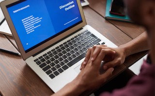 开机慢怎么解决（电脑开机慢卡顿严重解决方法）