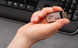 u盘能识别但是读不出来怎么办-(u盘读取不出来了无法识别)