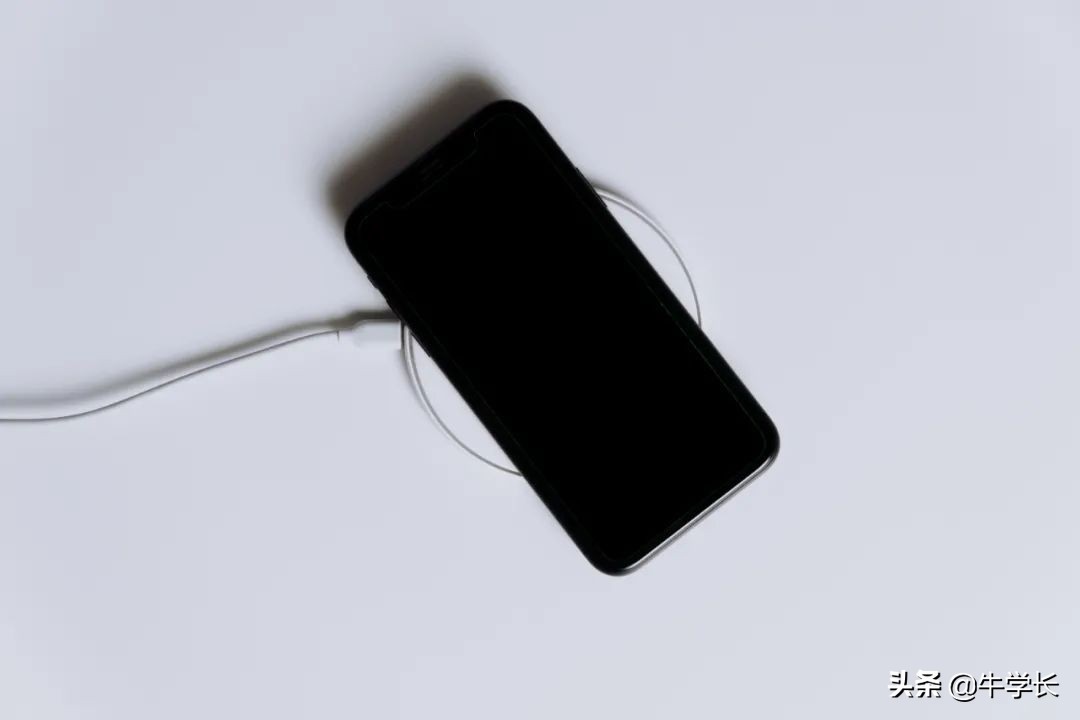 苹果手机第一次充电注意事项（iPhone13/12第一次充电怎么充）-第3张图片-90博客网