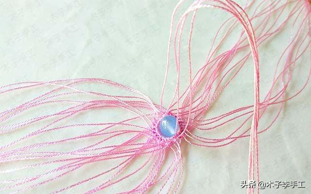 镂空香囊挂件的详细编织图解,步骤太多,保存下来慢慢看哦-第11张图片-90博客网 镂空香囊挂件的详细编织图解,步骤太多,保存下来慢慢看哦-第11张图片-90博客网