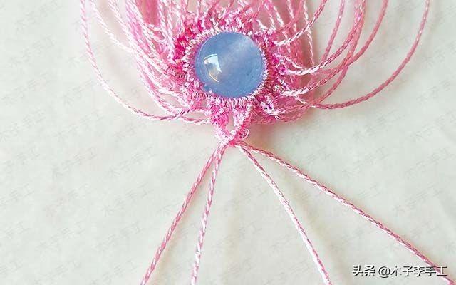 镂空香囊挂件的详细编织图解,步骤太多,保存下来慢慢看哦-第17张图片-90博客网 镂空香囊挂件的详细编织图解,步骤太多,保存下来慢慢看哦-第17张图片-90博客网
