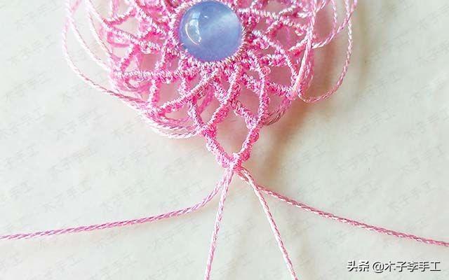 镂空香囊挂件的详细编织图解,步骤太多,保存下来慢慢看哦-第25张图片-90博客网 镂空香囊挂件的详细编织图解,步骤太多,保存下来慢慢看哦-第25张图片-90博客网