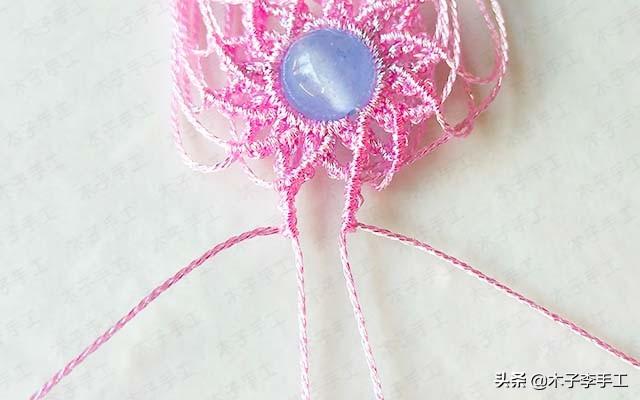 镂空香囊挂件的详细编织图解,步骤太多,保存下来慢慢看哦-第20张图片-90博客网 镂空香囊挂件的详细编织图解,步骤太多,保存下来慢慢看哦-第20张图片-90博客网