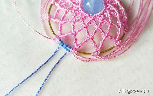 镂空香囊挂件的详细编织图解,步骤太多,保存下来慢慢看哦-第31张图片-90博客网 镂空香囊挂件的详细编织图解,步骤太多,保存下来慢慢看哦-第31张图片-90博客网