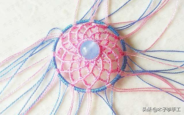 镂空香囊挂件的详细编织图解,步骤太多,保存下来慢慢看哦-第33张图片-90博客网 镂空香囊挂件的详细编织图解,步骤太多,保存下来慢慢看哦-第33张图片-90博客网