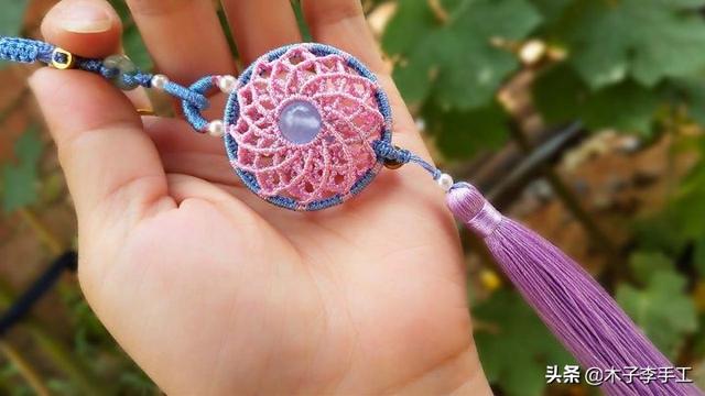 镂空香囊挂件的详细编织图解,步骤太多,保存下来慢慢看哦-第65张图片-90博客网 镂空香囊挂件的详细编织图解,步骤太多,保存下来慢慢看哦-第65张图片-90博客网