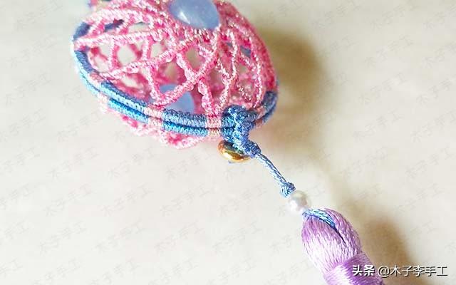 镂空香囊挂件的详细编织图解,步骤太多,保存下来慢慢看哦-第64张图片-90博客网 镂空香囊挂件的详细编织图解,步骤太多,保存下来慢慢看哦-第64张图片-90博客网