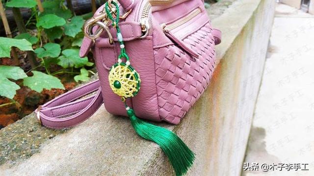 镂空香囊挂件的详细编织图解,步骤太多,保存下来慢慢看哦-第71张图片-90博客网 镂空香囊挂件的详细编织图解,步骤太多,保存下来慢慢看哦-第71张图片-90博客网