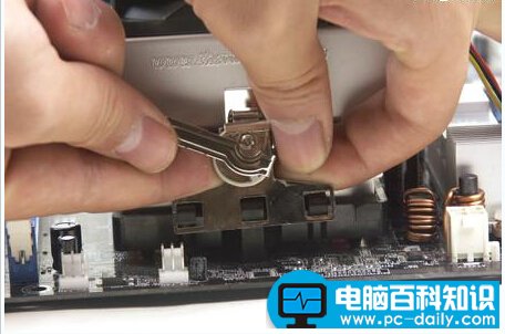 电脑cpu风扇拆卸方法图解-第2张图片-90博客网
