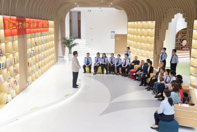 品读经典好书 建设书香税务——汉中市税务局开展“全员阅读与朗诵”活动-第4张图片-90博客网
